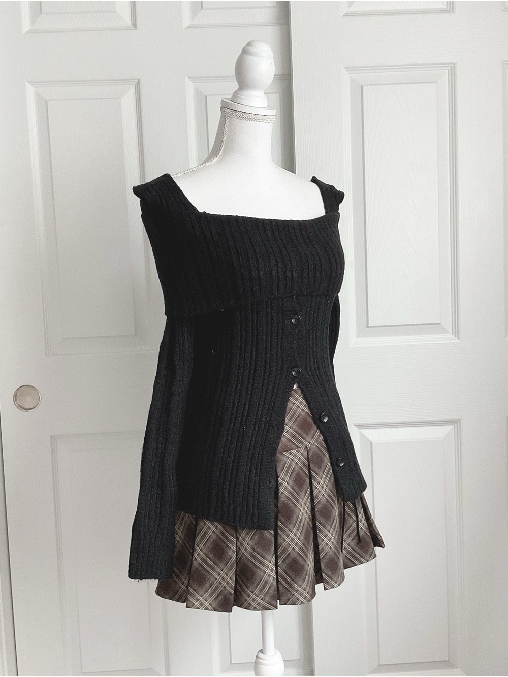 Black Off-Shoulder Ribbed Button-Front Sweater - Picture 2 of 2